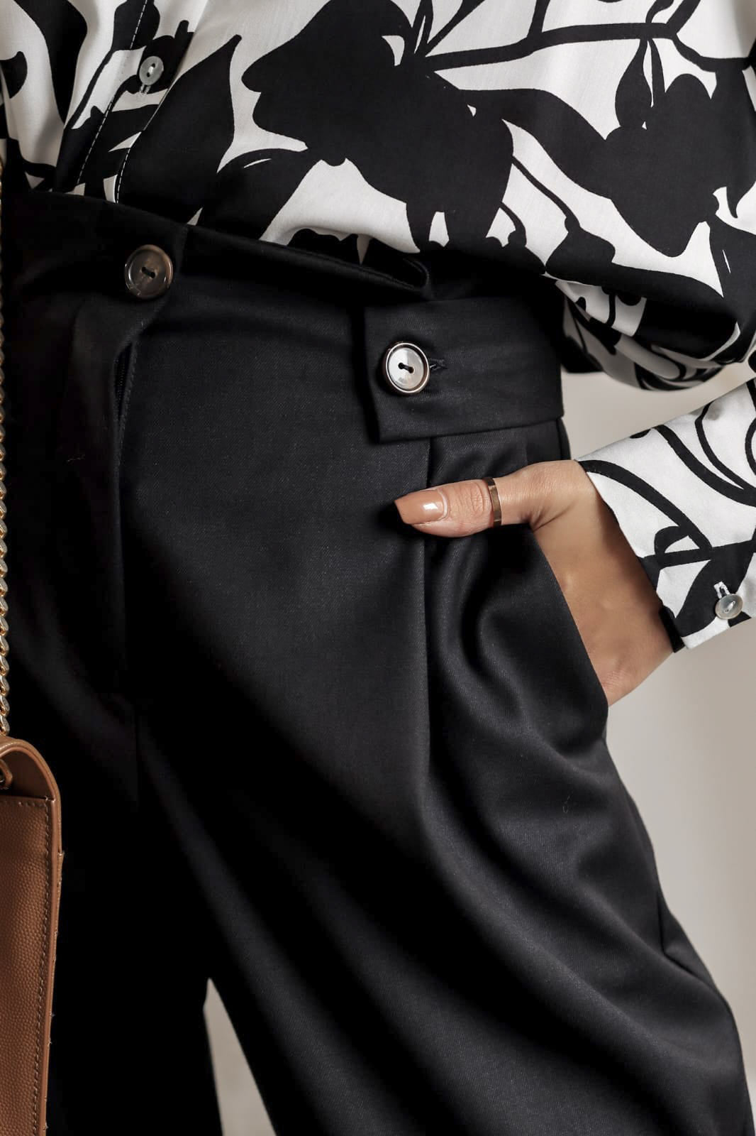 Spodnie SIMPLICITY - czarne